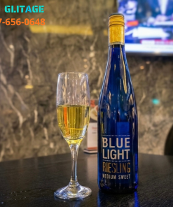 VANG TRẮNG CỦA ĐỨC BLUE LIGHT RIESLING GIAO NHANH
